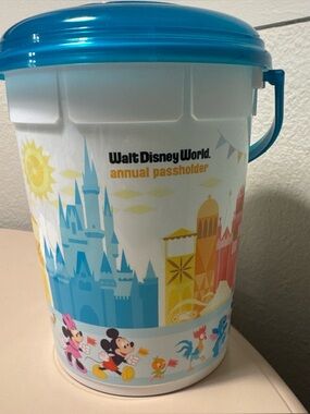 NEW⭐Disney Parks 2026 Walt Disney World Passholder Popcorn Bucket Ashley Taylor